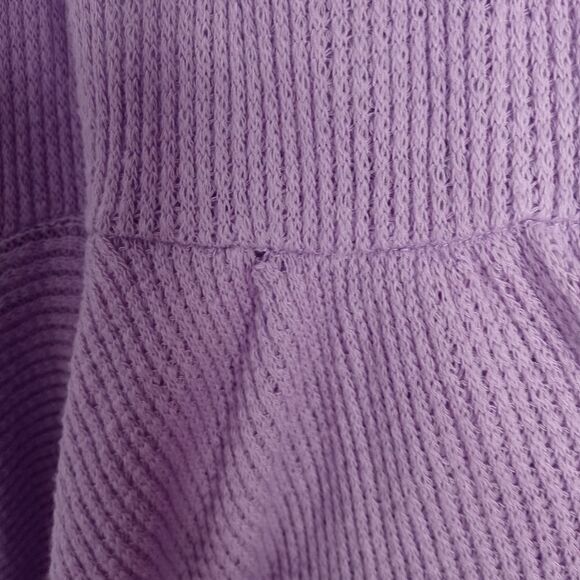Urban Outfitters lavender top - Picture 3 of 6